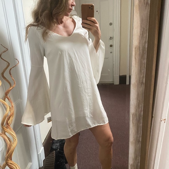 Audrey flared sleeve dress SZ S Brand new with tag - Picture 8 of 10